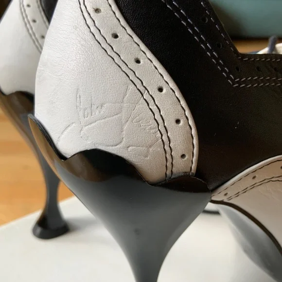 John Fluevog Mansfield Black White & Blue Leather Shoe Size 9 worn once indoors - Picture 11 of 15